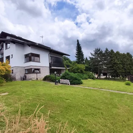 ホームステイ Monterska